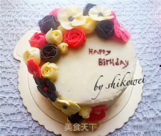 生日蛋糕裱花视频,跟随视频教程轻松打造生日蛋糕